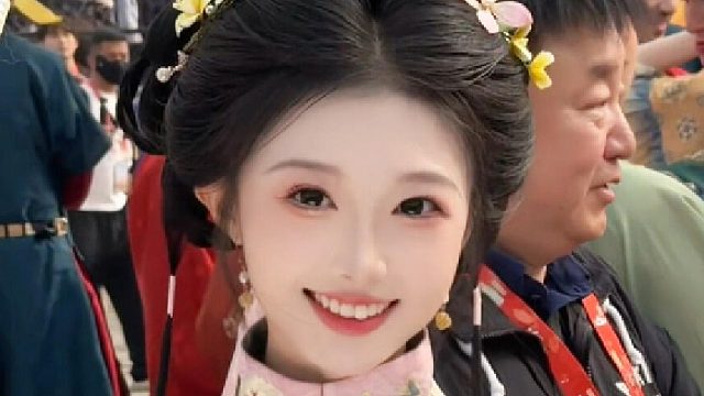 着一身锦绣，做一回长安富贵花。