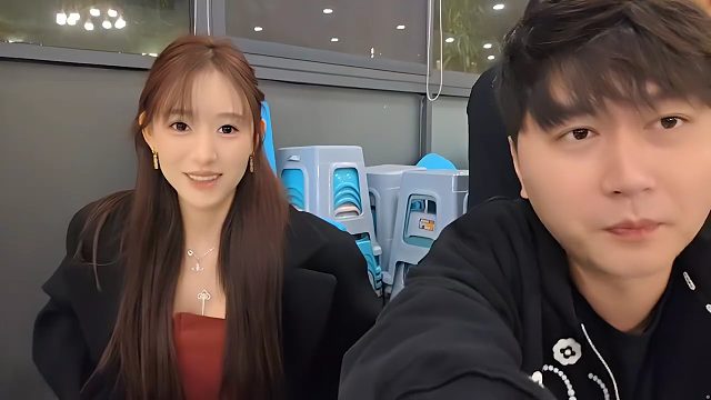 怪不得都喜欢成熟懂事的，观众一句妈妈，南波儿接过手机一顿输出