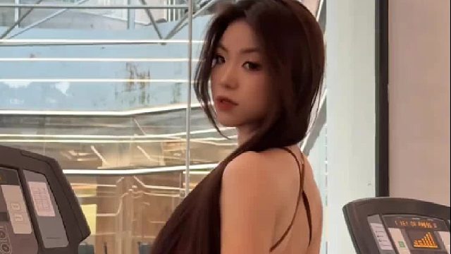 是谁在偷偷卷啊