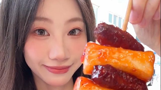 在韩国本地人去的传统市场能吃到些什么!!