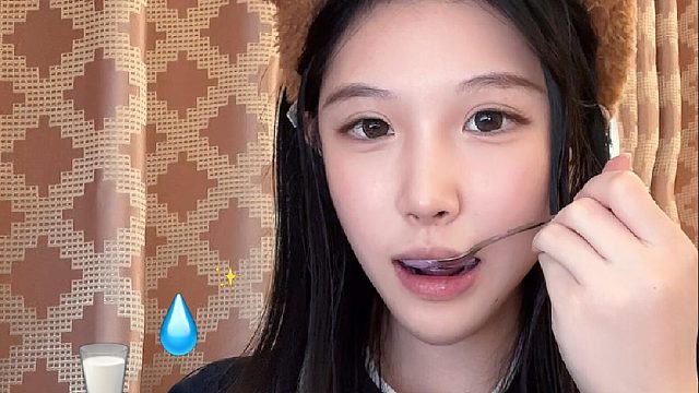 三餐Vlog 挖个厚厚的芋泥冰山熔岩奶呼呼