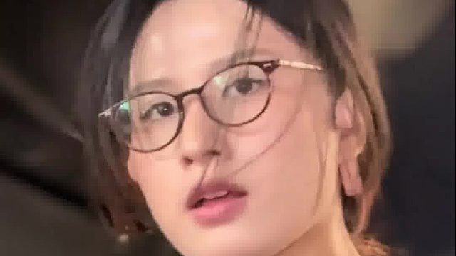 快要在健身房自熟了