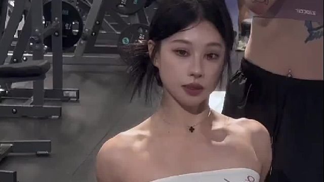 算了你骂吧 我要是活成你那样也会对生活有很多怨言