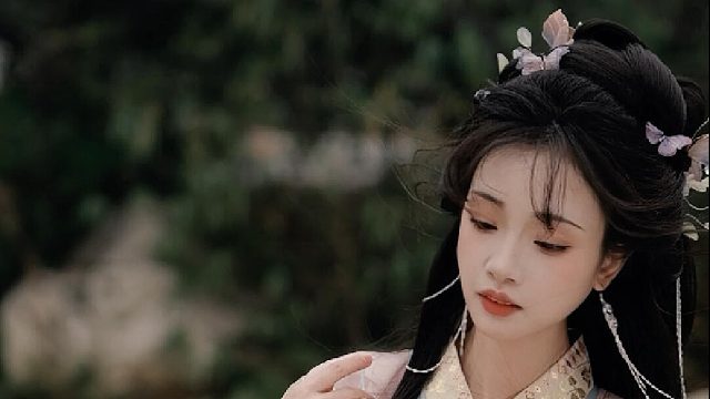 雨打轻舟 水映画楼