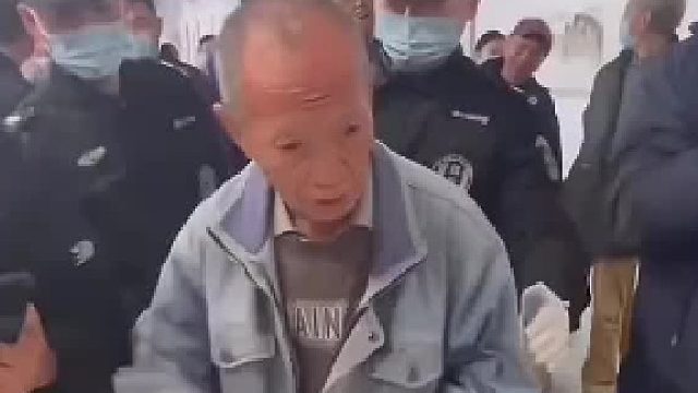 故宫一件！我一件！成化斗彩一个亿……现在国宝帮太疯了