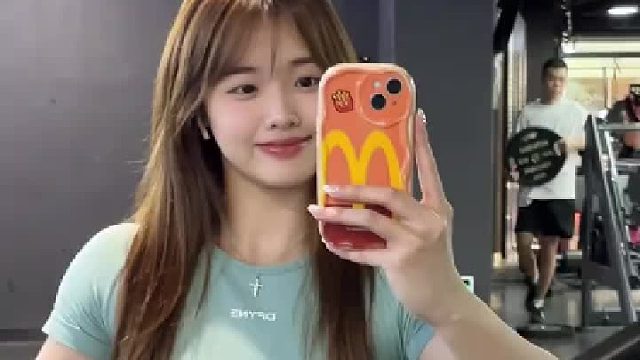 到底是谁在喜欢练腿