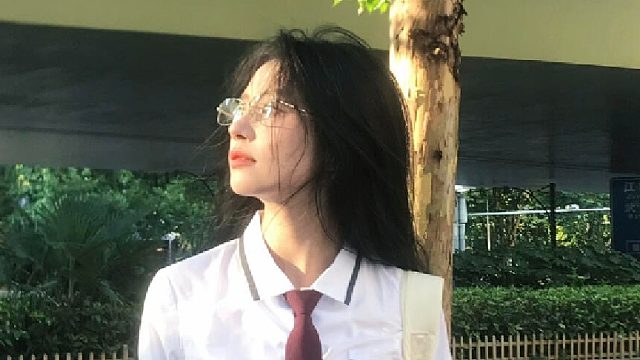 暗恋像一颗颗的青梅果