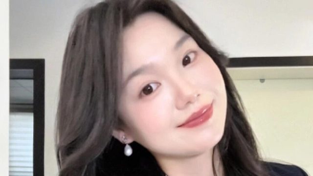 藏蓝色正装～ 在隔壁小爆的视频 再分享一下