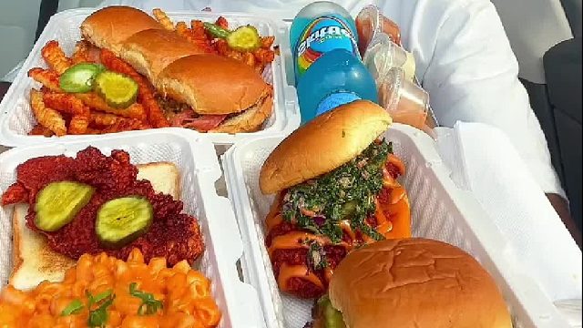 看看今天精致小伙都吃了啥