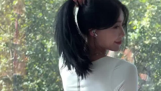 笑得越甜不妨碍我练的越狠