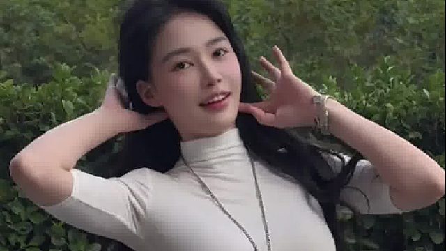 慵懒的感觉不需要找，因为真的不想使劲