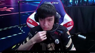 MLXG談自己復(fù)出直接笑嘻了： 我復(fù)出概率是0%uzi20%！uzi復(fù)出直播還差不多