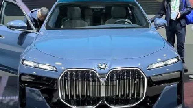 开过的人都说 宝马i7是不到60万的劳斯莱斯