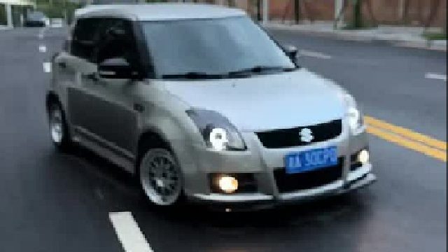 多尝试不一样的颜色，总会有惊喜，改装车文化