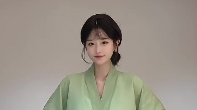 远方月是天上月，眼前人是心上人