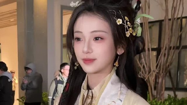 又被龙虾摇子攻略了