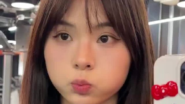 脸和身材各长各的