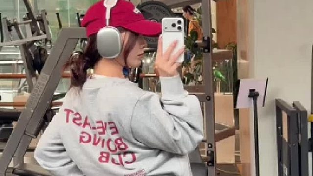 大卫衣下藏着什么样的身材