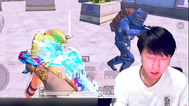 陈涵试玩新版校园恶霸战术