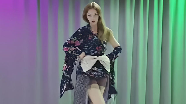 俄罗斯姑娘才艺表演24.04.19_烤肉(维多利亚)05