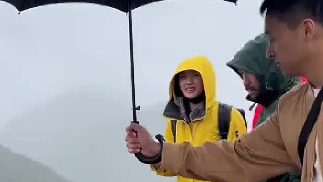 猴子：不敢松手根本不敢松，因为隐约听到了太奶的呼唤