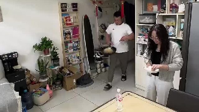 有卧龙的地方必有凤雏，两口子脾气一个比一个大……