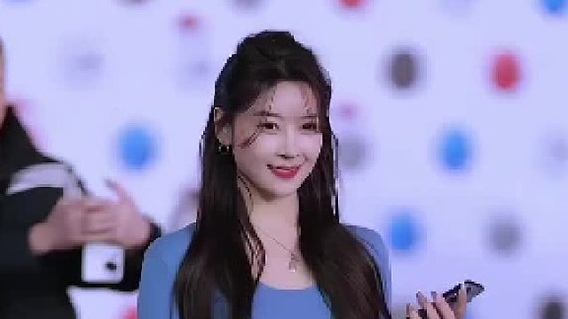 落日余晖的路上总是爱意弥漫