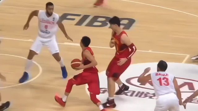 往昔有人言郭艾伦仅擅突破，今朝方觉，突破之技唯他精湛。