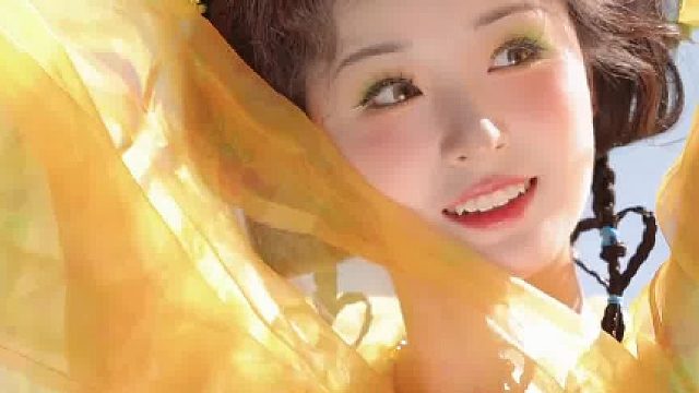 今日甜度超标！连辫子都是爱你的形状