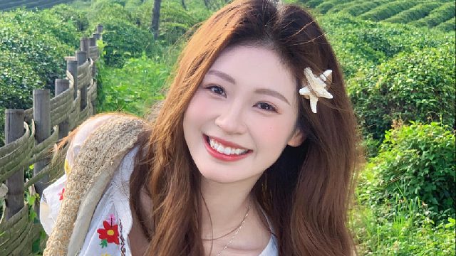 走 上茶园见阳光