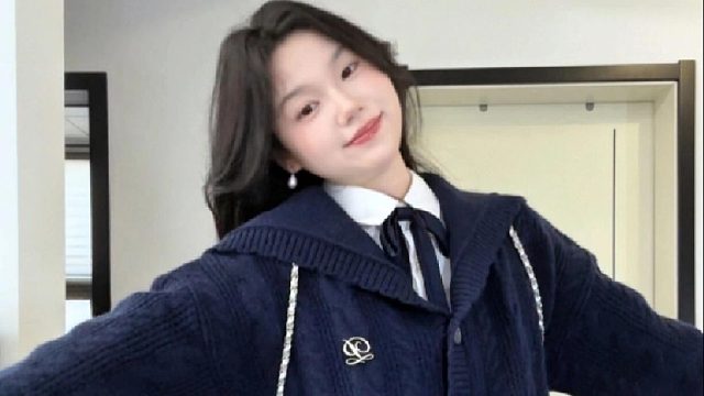 好青春韩系的海军领开衫～ 藏蓝色好显白!!