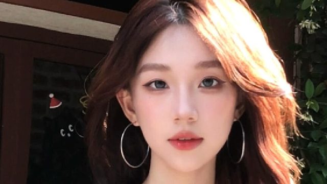 女人一身黑 走哪都ok