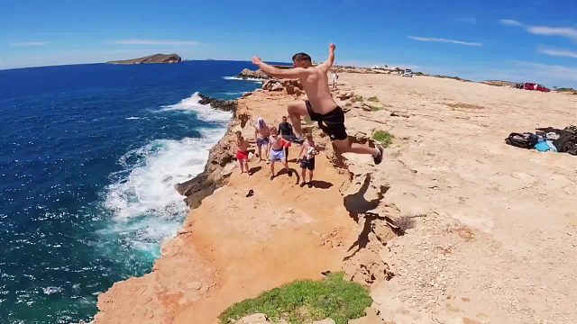 极限跳水挑战，谁能成功通过，就能自动解锁算你厉害的头衔