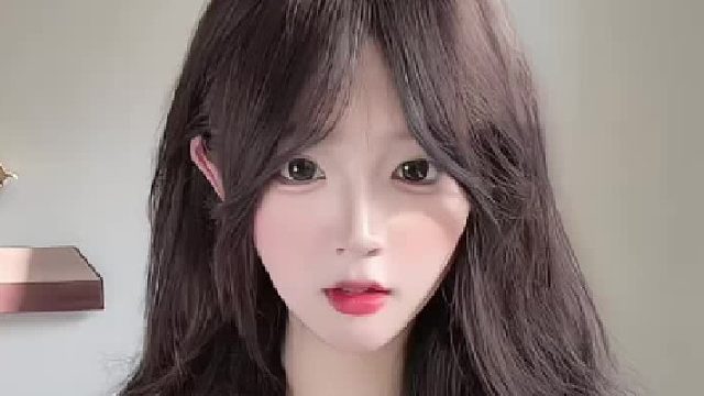 就连发丝都带着清新感