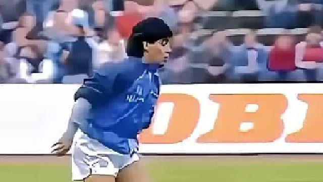 马拉多纳上场时为什么不系鞋带？