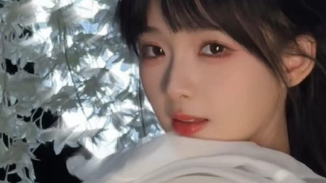 情深情浅岂由人”