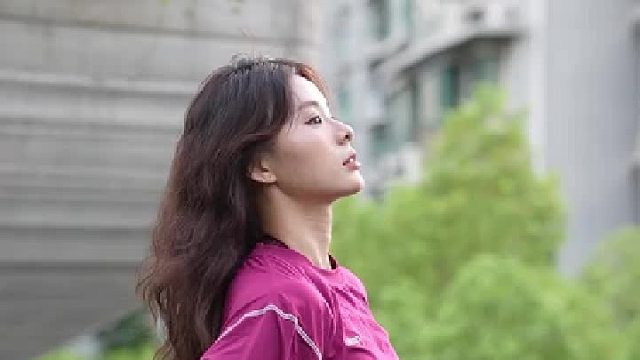 美的不是这张脸庞 是向上的生命力