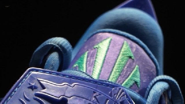 欧文单挑王配色！有点意思 篮球鞋