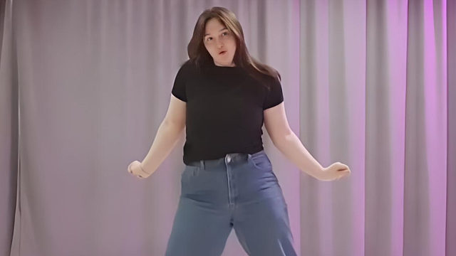 俄罗斯姑娘才艺表演24.04.20_海军(嘎贾)00