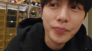 童錦程透露子圣可能要回歸，在海對(duì)面一直被寫小作文，人氣也逐漸低迷