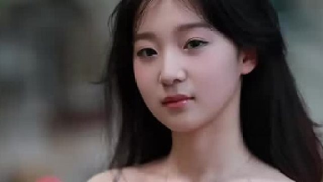 这姑娘容易被人骗的感觉