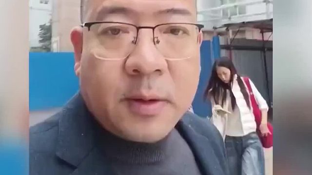 小女孩的话总觉的有些问题谁敢按她的设计去安排生活吗