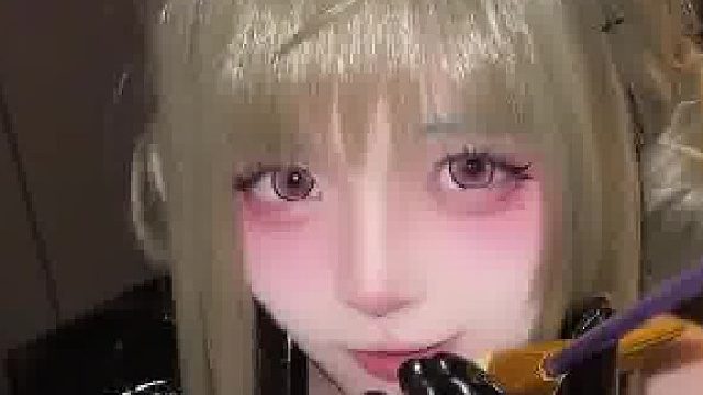 你的眼睛装了一整个春天 或许你比春天还要连绵