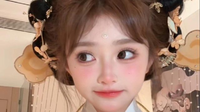 就 很喜欢啊～老板姐买的都好好看