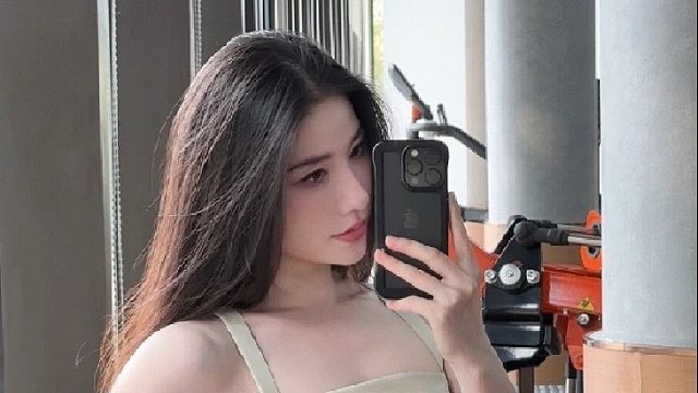 是个凡人 有点烦人 有点人烦