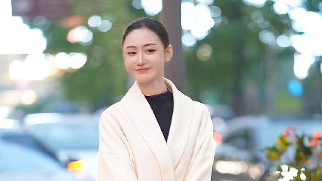 刺猬永远做不了，别人怀里的猫。