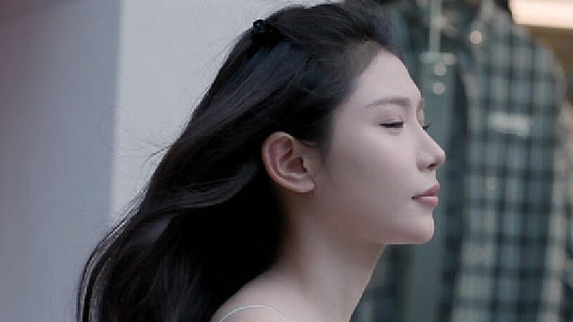 明明什么都知道，可就是不想拆穿。