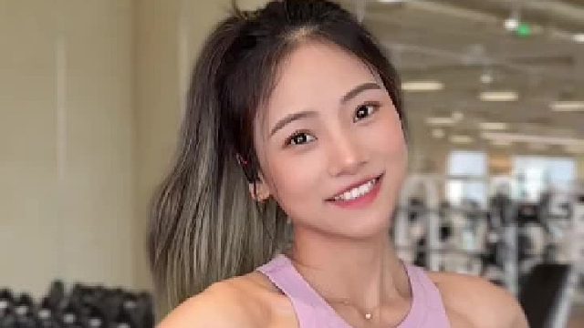 今天是我生日， 也祝你们生日快乐～