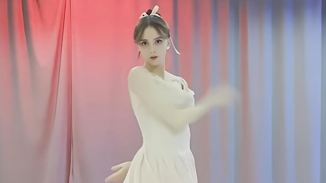 俄罗斯姑娘才艺表演24.04.20_蓝BUFF(欧丽西亚)01