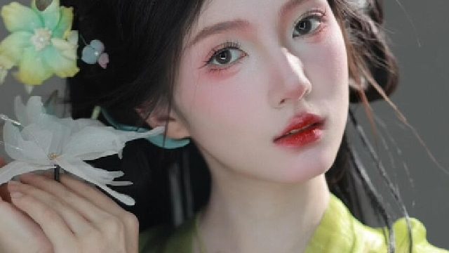 是谁在花港观鱼 而我在看你